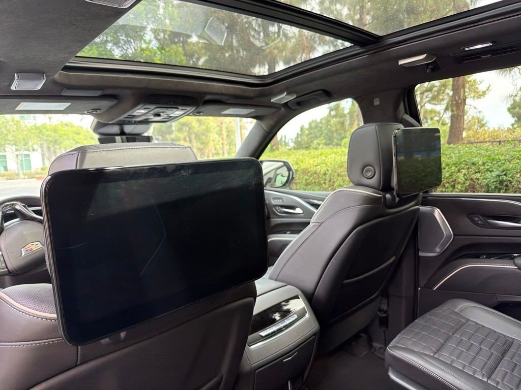 Certified 2023 Cadillac Escalade V AWD/4WD image 11
