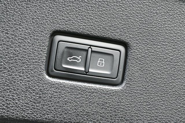 New 2026 Audi Q8 Premium image 29