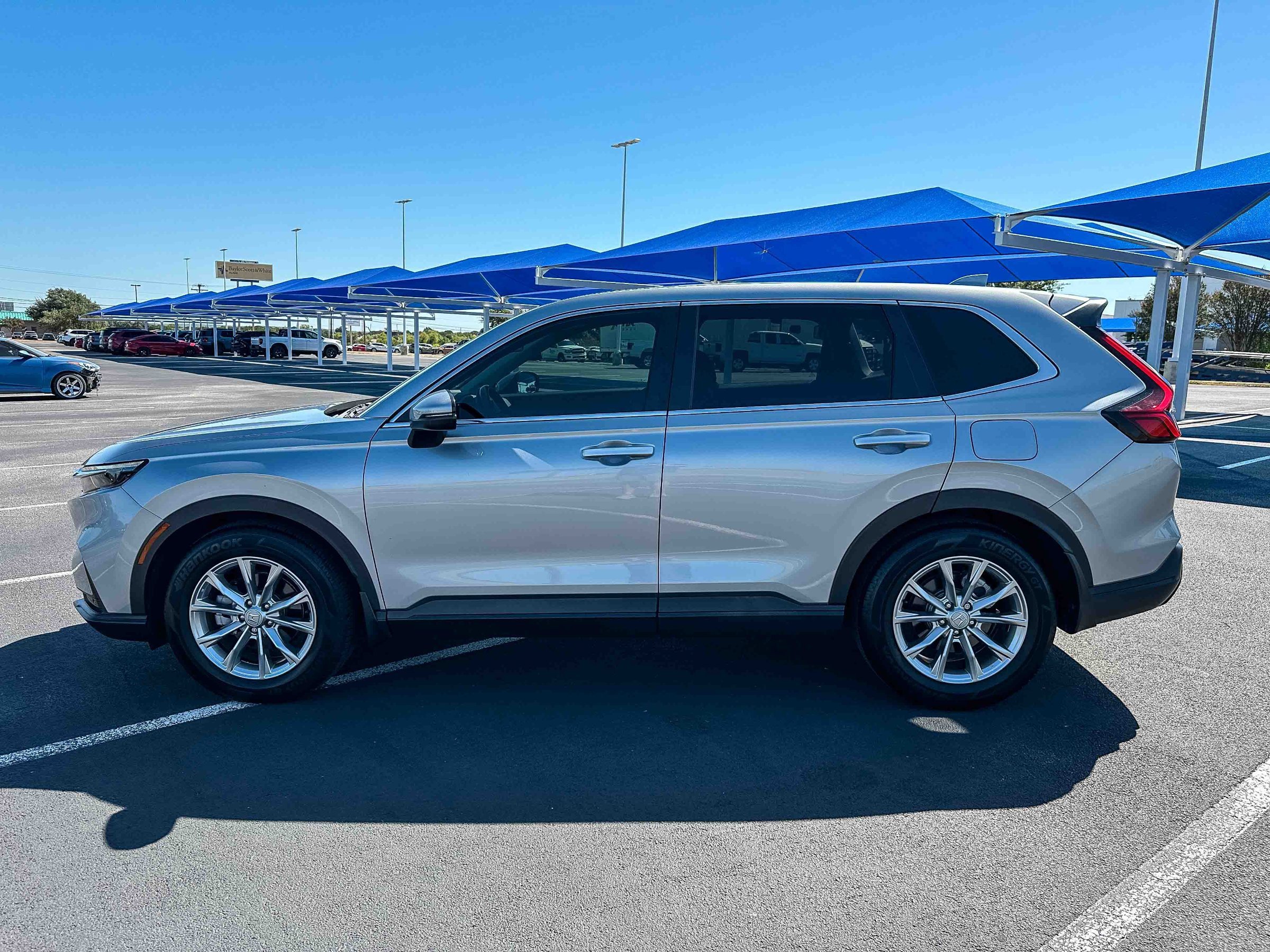 Used 2023 Honda CR-V EX-L image 9