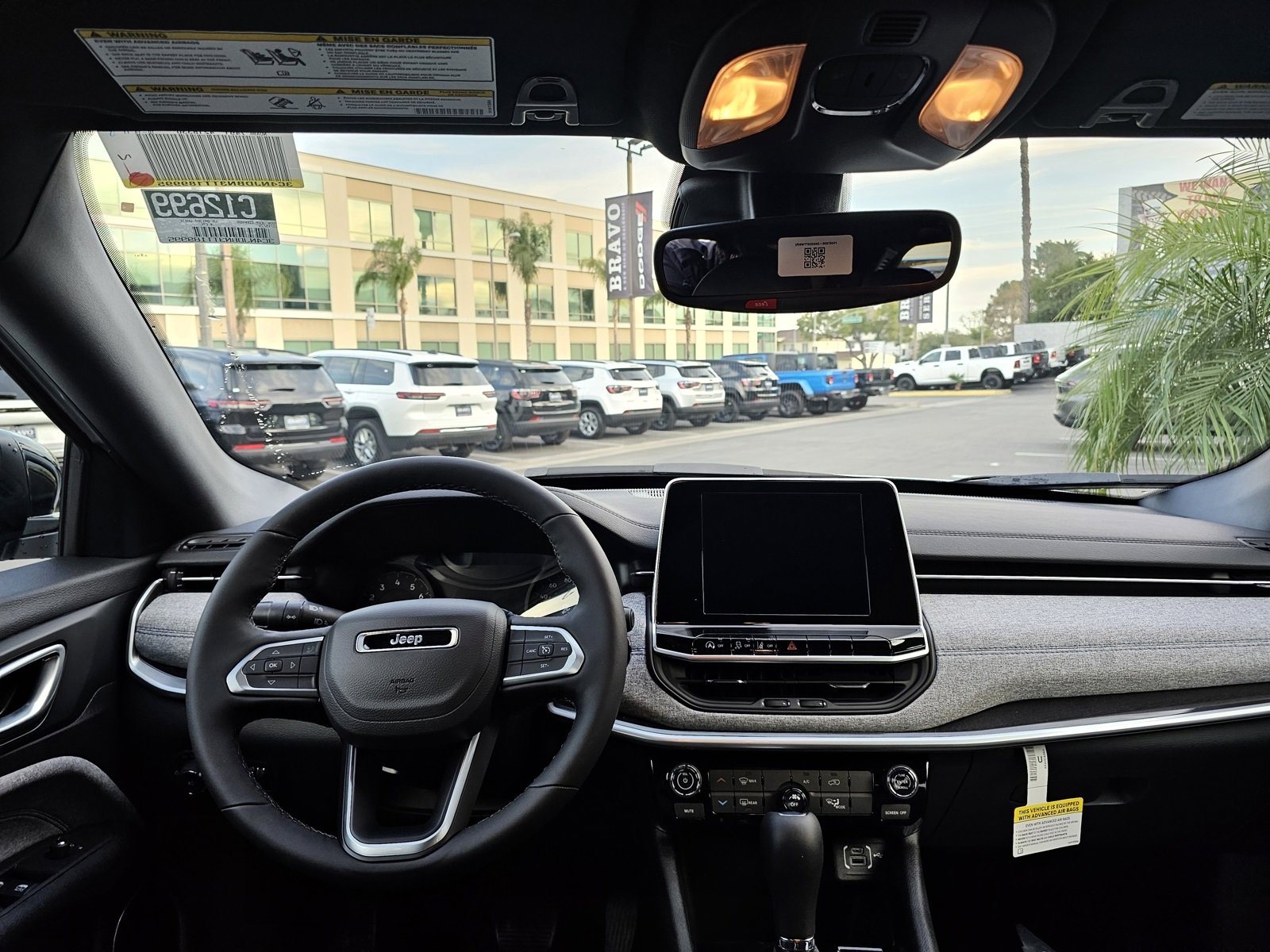 New 2026 Jeep Compass Latitude image 25