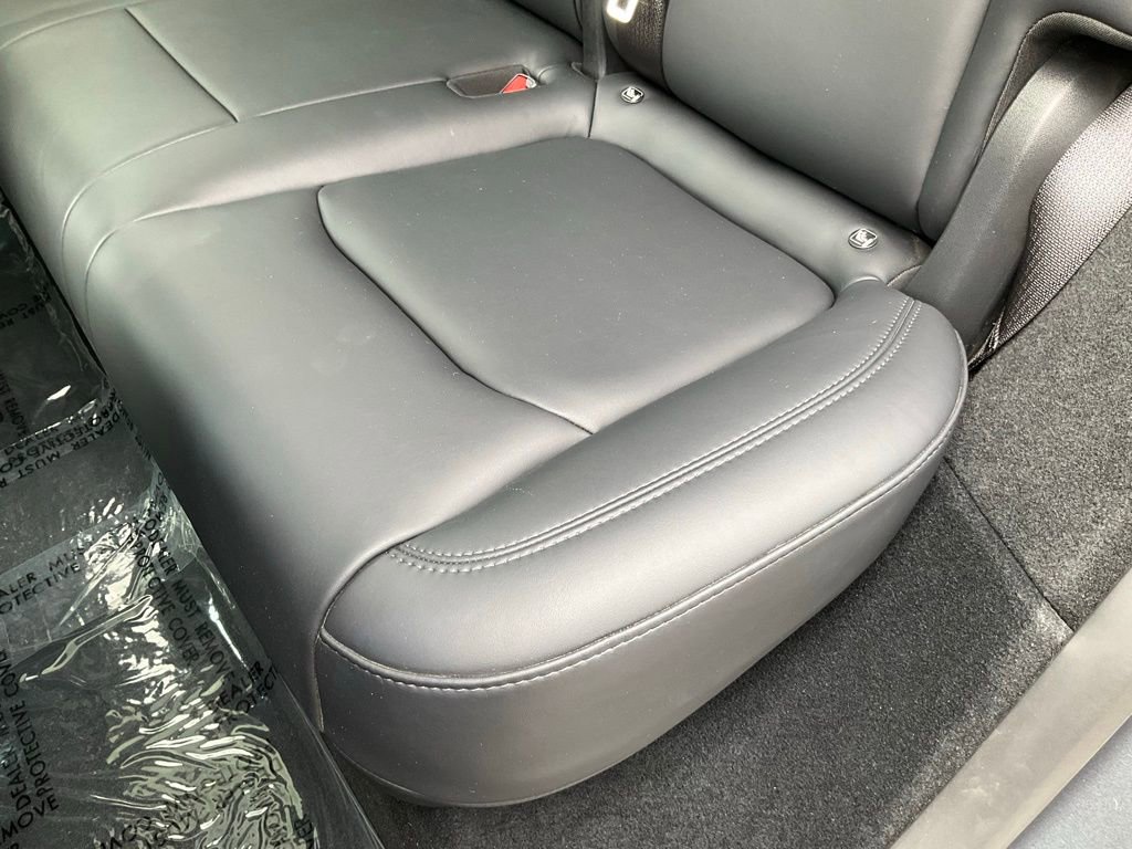 Used 2023 Tesla Model Y 2WD image 29