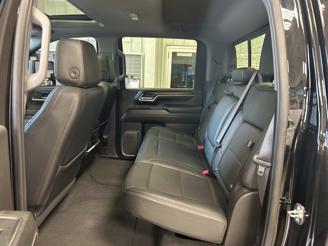 Used 2024 GMC Sierra 3500 Denali w/ Denali Reserve Package image 34