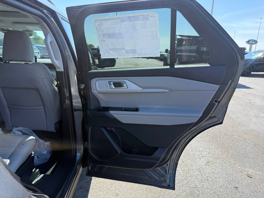 New 2026 Ford Explorer Active w/ Active Comfort Package AWD/4WD image 45