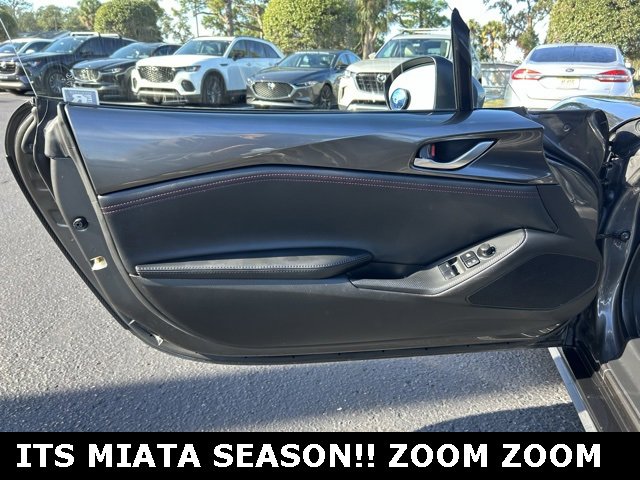 Used 2017 MAZDA MX-5 Miata RF Grand Touring image 12