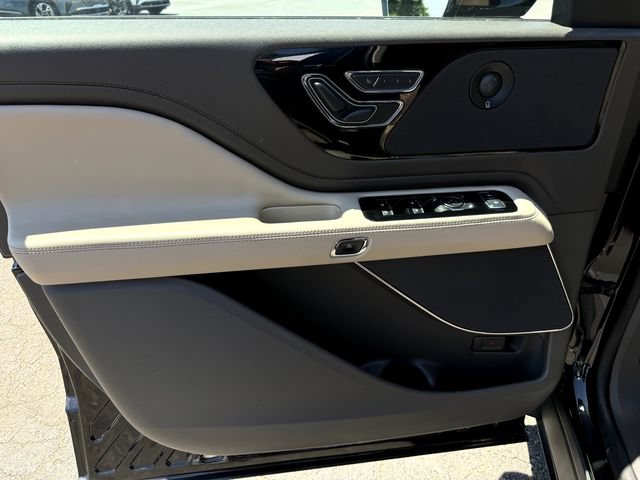 Certified 2023 Lincoln Aviator Black Label w/ Dynamic Handling Package AWD/4WD image 8