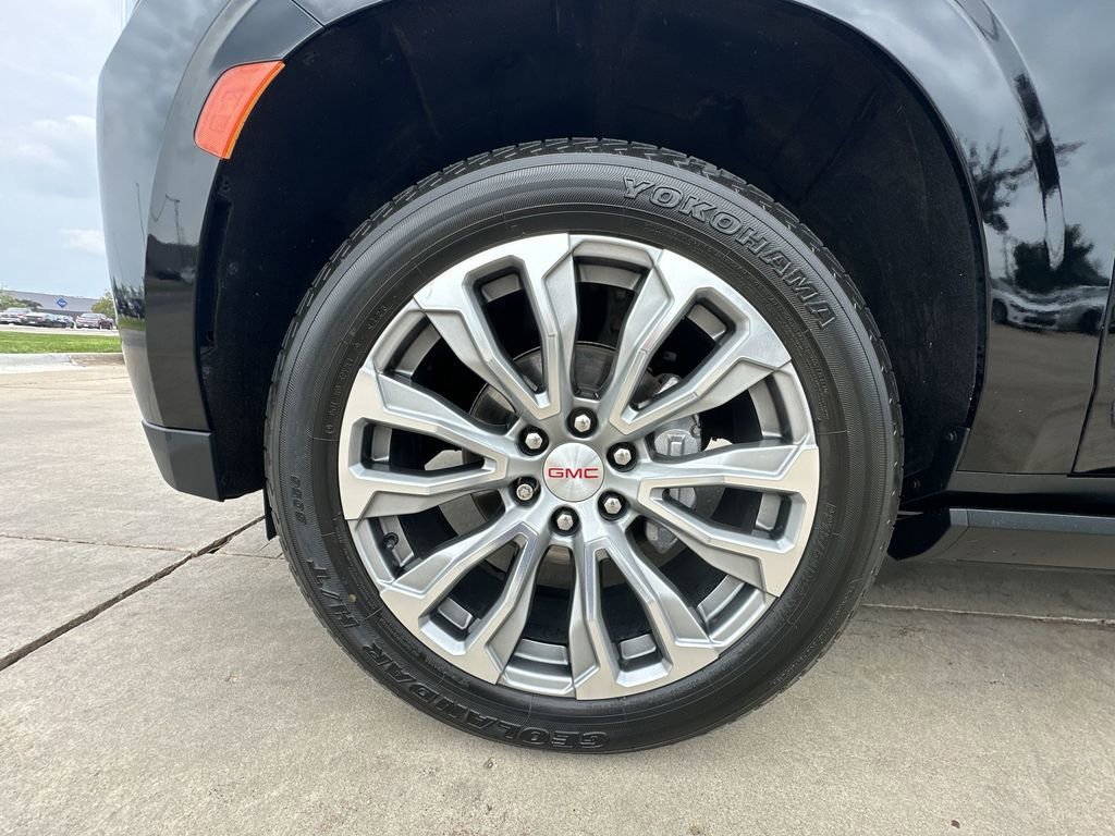 Certified 2021 GMC Yukon Denali w/ Denali Ultimate Package image 35