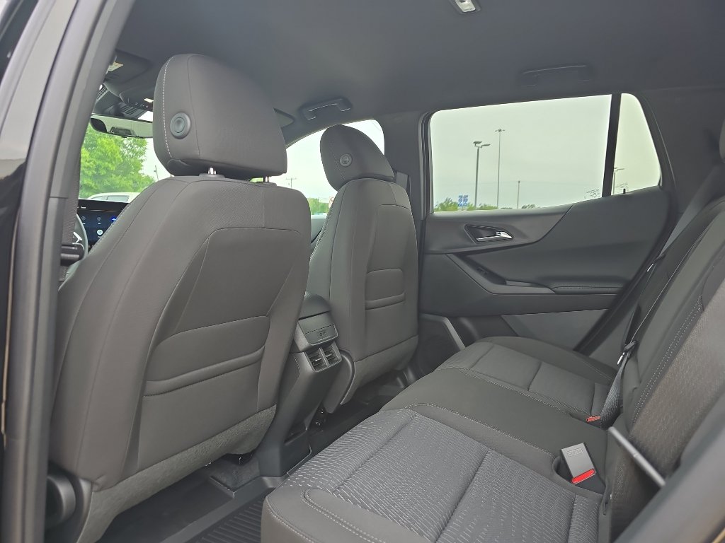 New 2026 Chevrolet Equinox LT w/ Safety and Technology Package FWD image 10