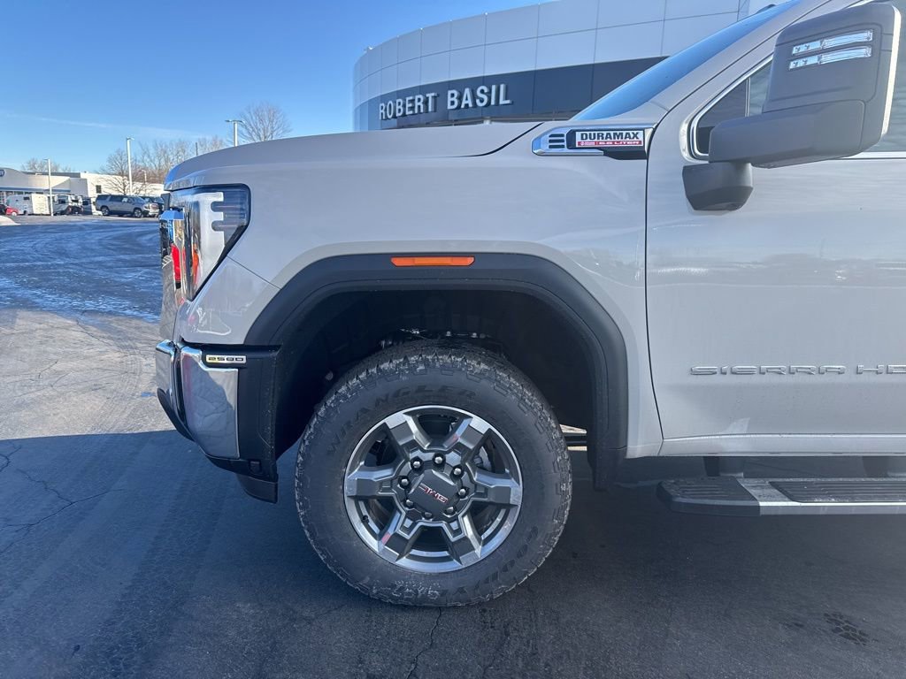 New 2026 GMC Sierra 2500 SLE w/ SLE Value Package; image 5