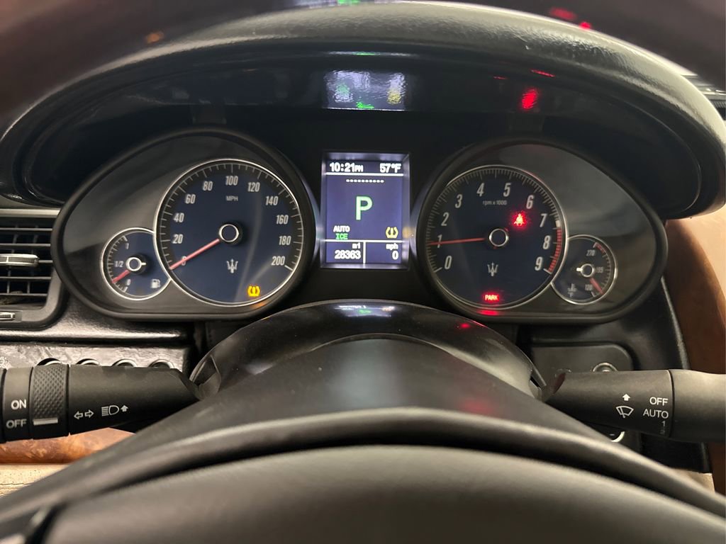 Used 2010 Maserati Quattroporte S image 36