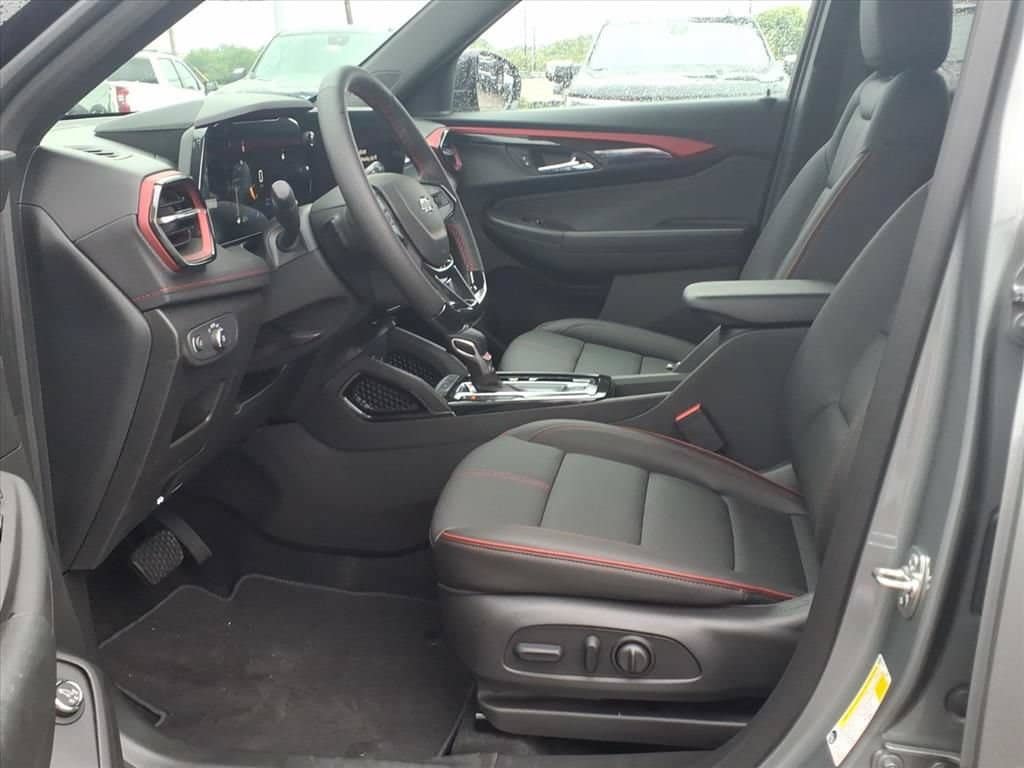 New 2026 Chevrolet TrailBlazer RS w/ Convenience Package FWD image 16