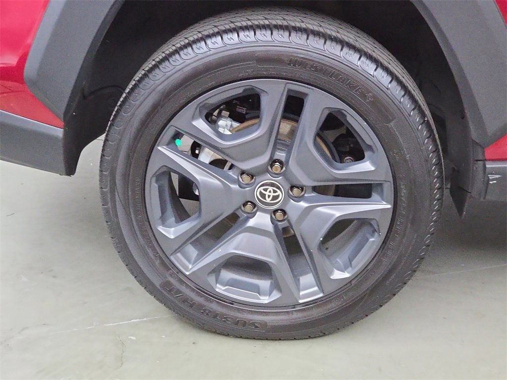 Used 2022 Toyota RAV4 Adventure image 32