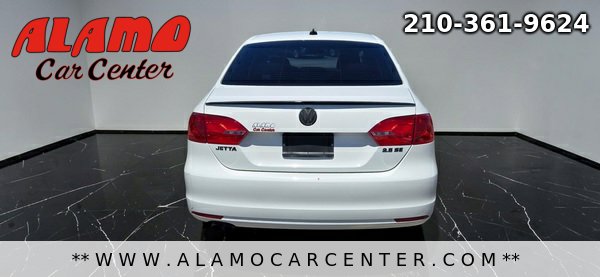 Used 2011 Volkswagen Jetta SE FWD image 4