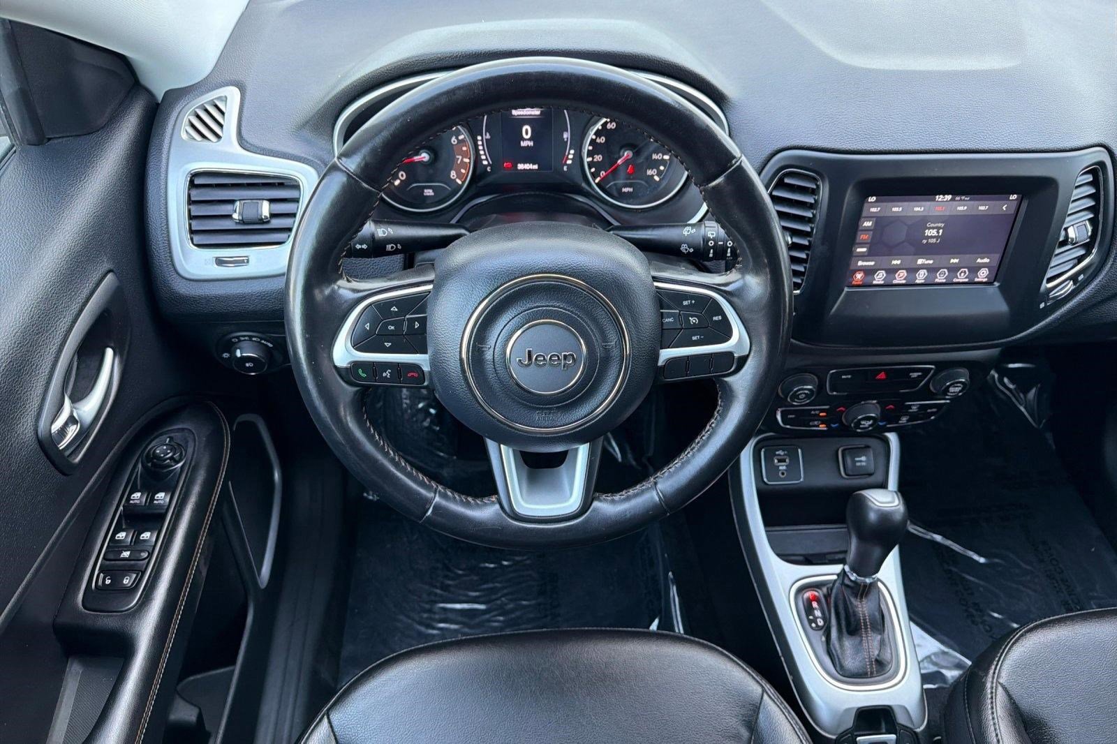 Used 2020 Jeep Compass Latitude image 28