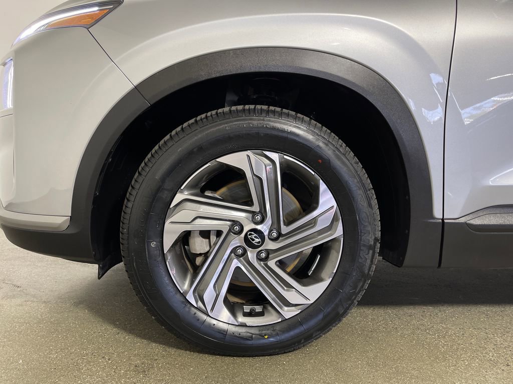 Certified 2023 Hyundai Santa Fe SEL image 12