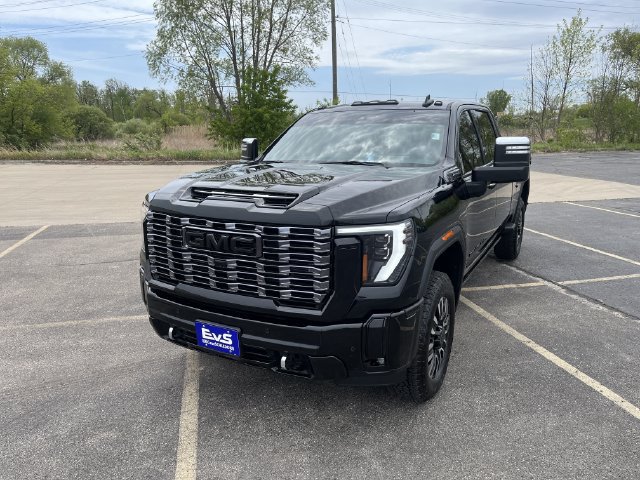 Used 2025 GMC Sierra 2500 Denali Ultimate AWD/4WD image 1