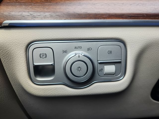 Used 2026 Mercedes-Benz GLE 450e 4MATIC image 21