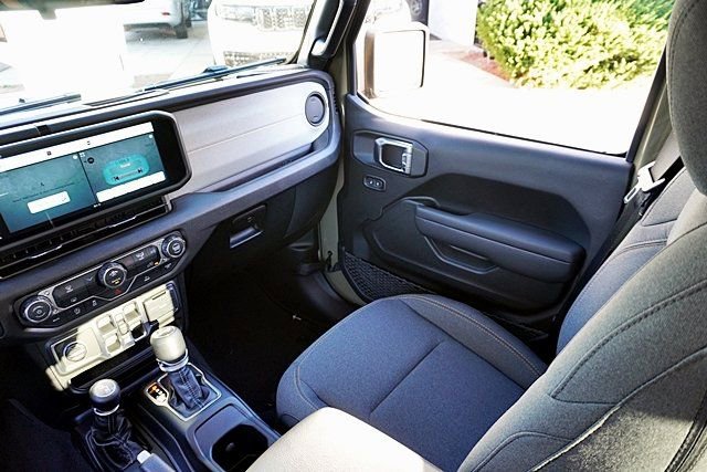 New 2026 Jeep Wrangler Unlimited Sport S image 25