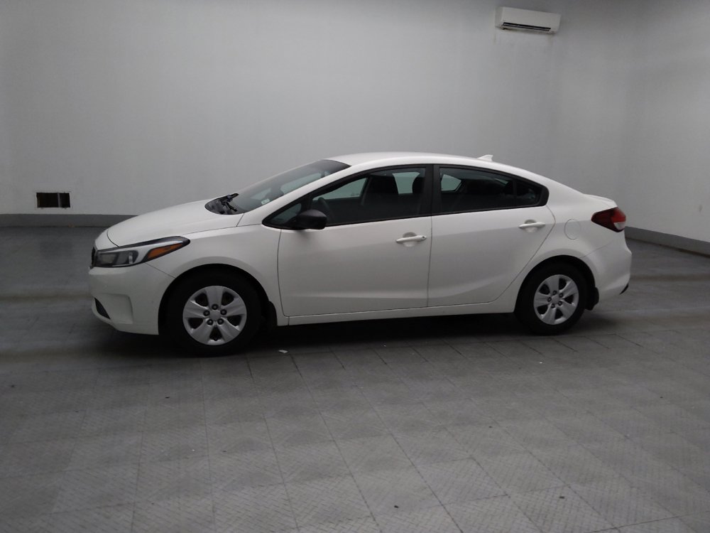 Used 2017 Kia Forte LX FWD image 2