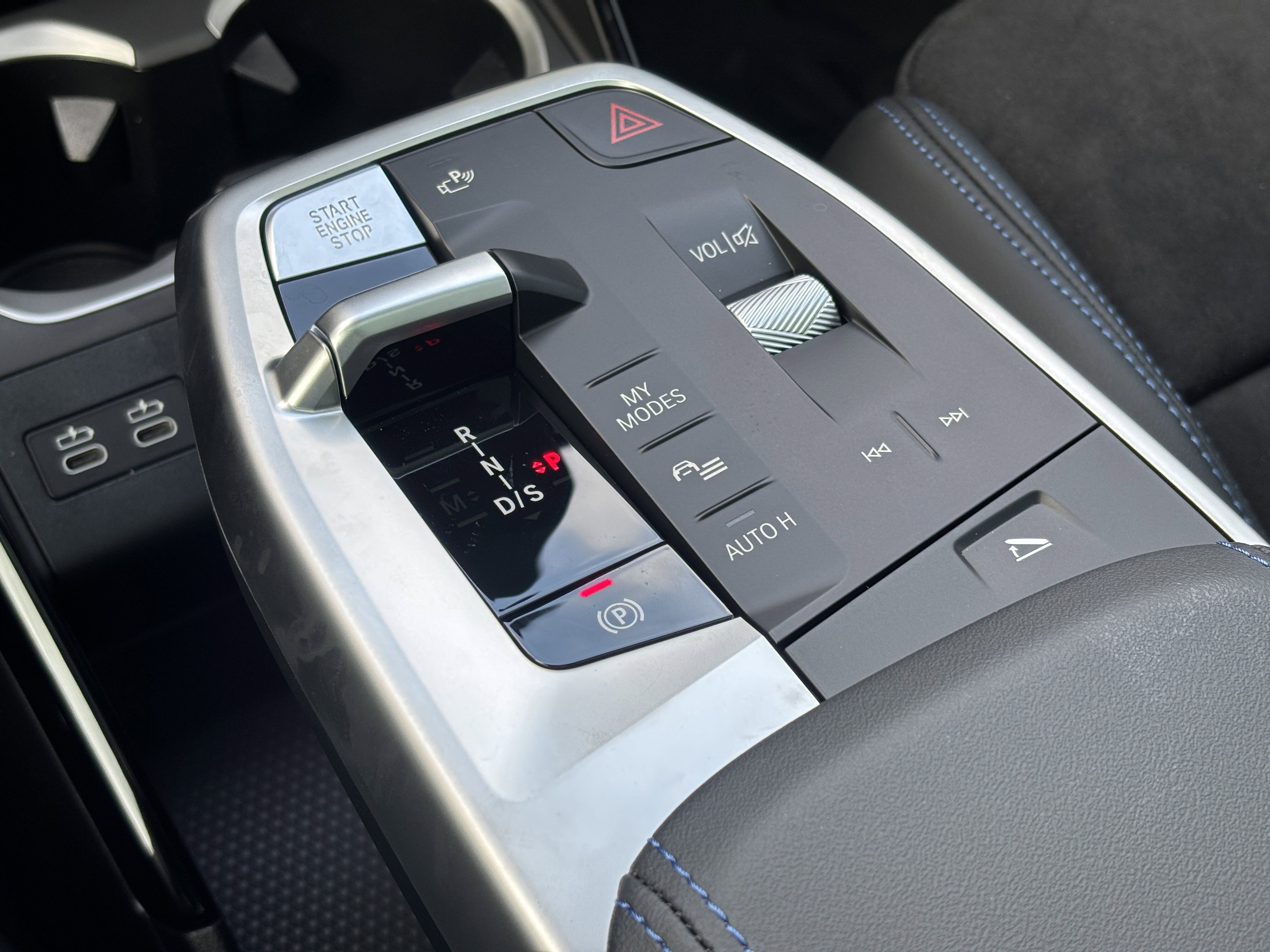 Used 2026 BMW X2 xDrive28i w/ Technology Package image 13