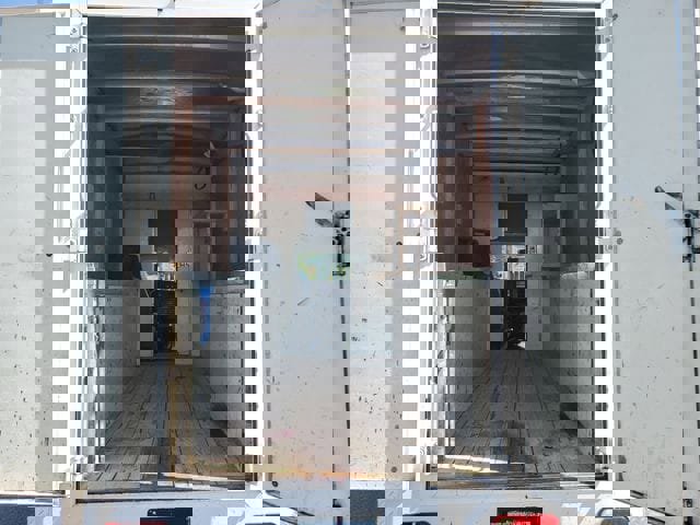 Used 2017 Chevrolet Express 3500 image 10