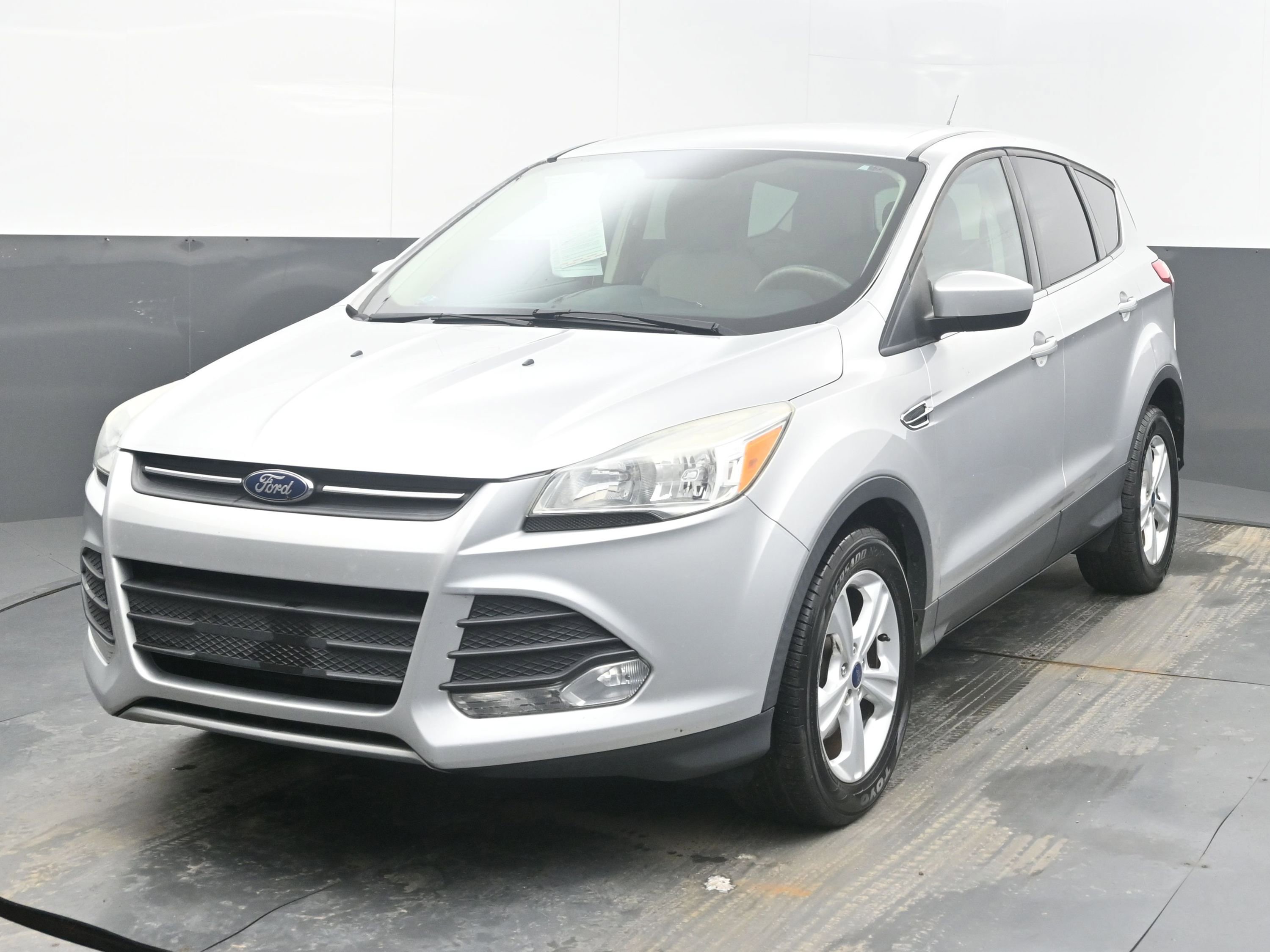 Used 2016 Ford Escape SE image 3