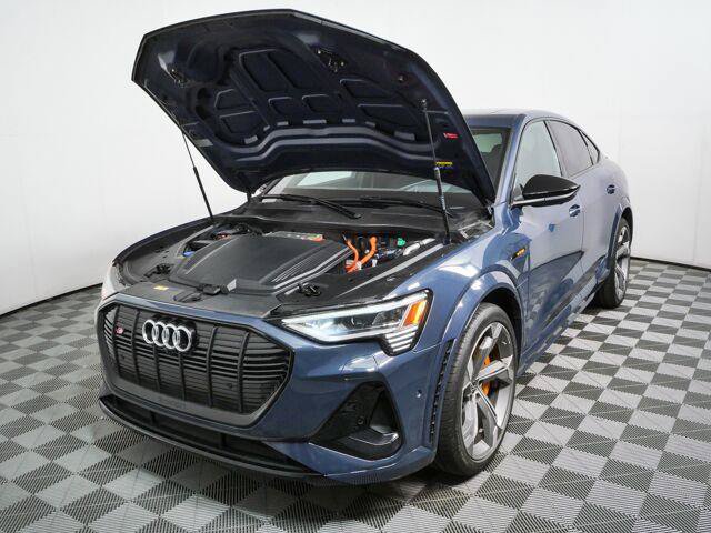 Used 2023 Audi e-tron S Prestige w/ Prestige Package AWD/4WD image 35