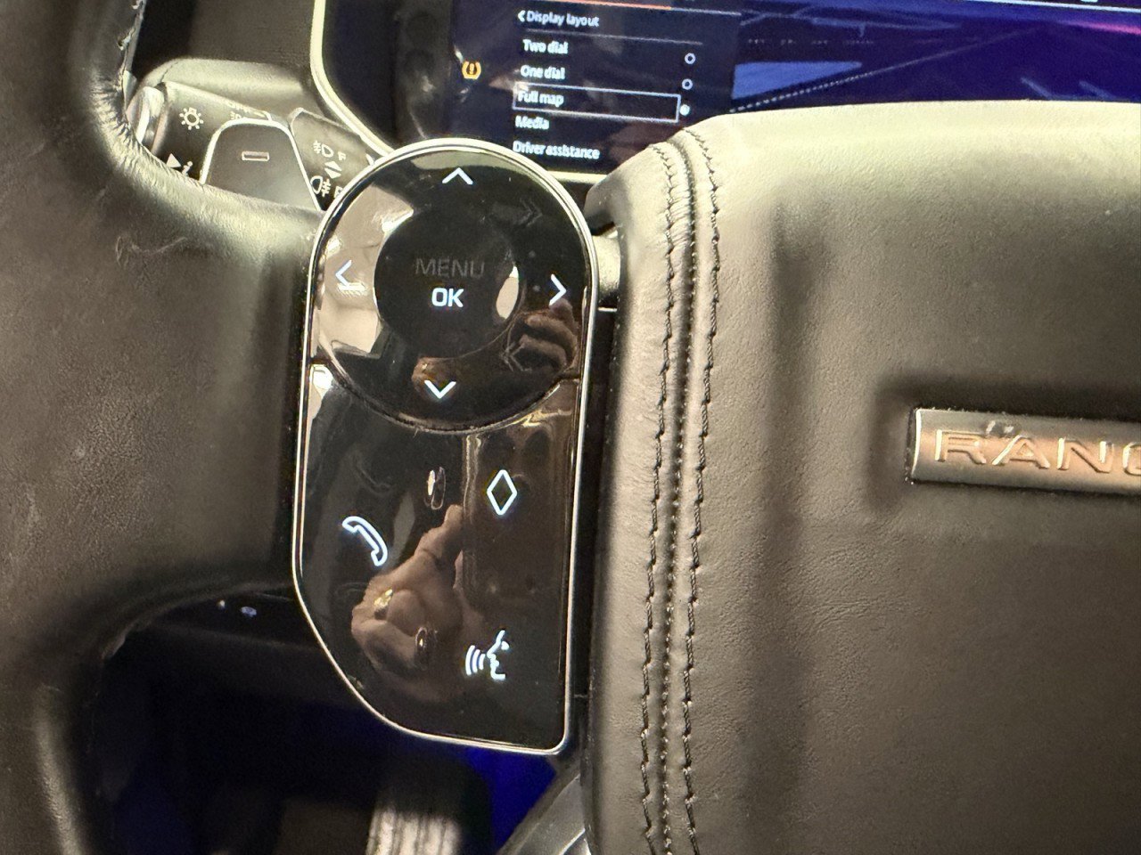 Used 2020 Land Rover Range Rover Autobiography image 17