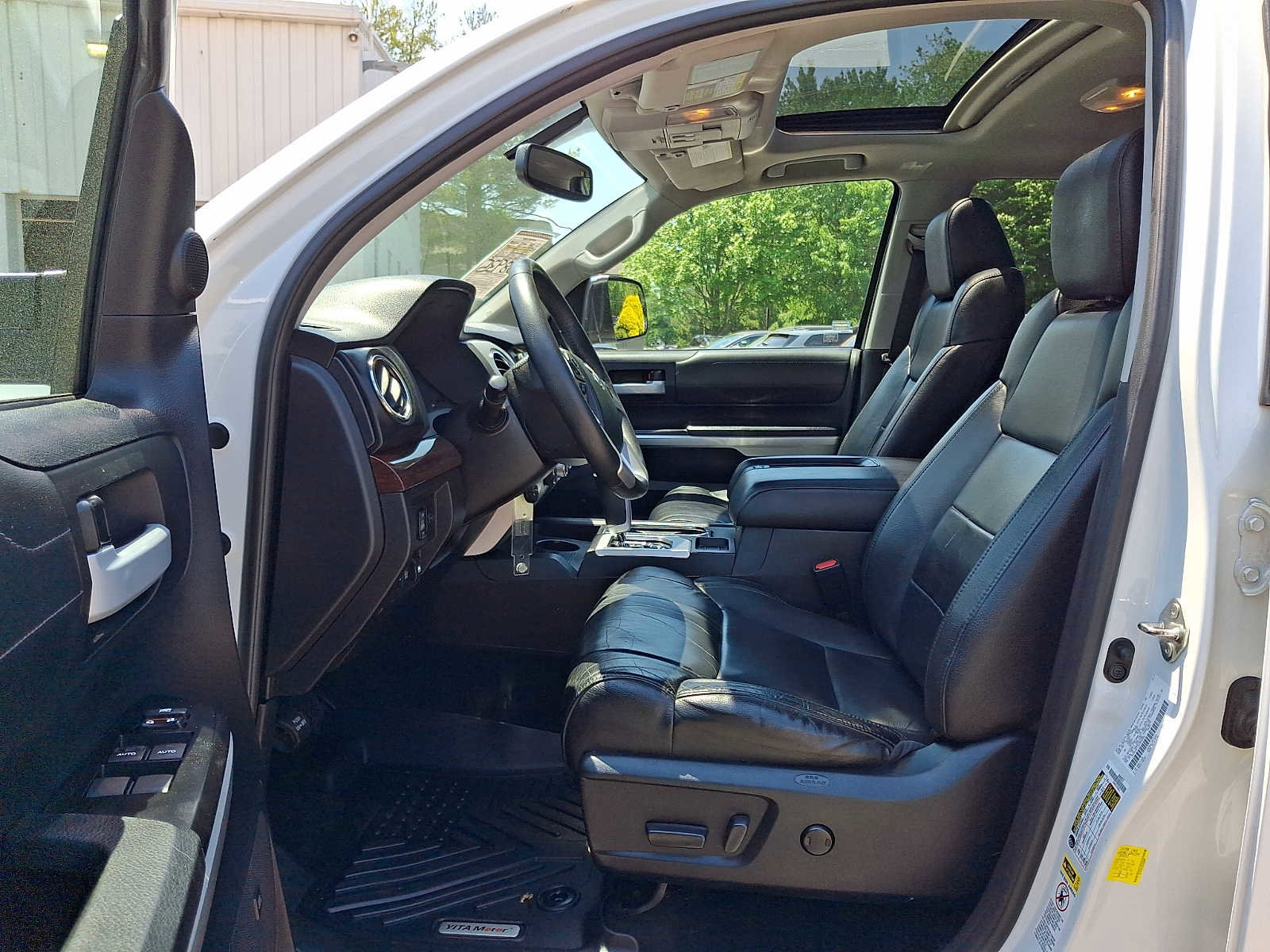 Used 2016 Toyota Tundra Limited w/ Limited Premium Package AWD/4WD image 13