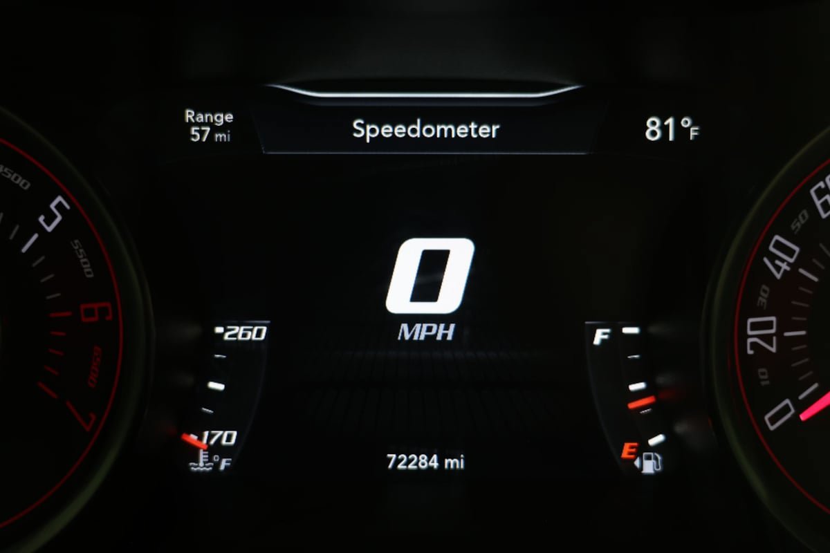 Used 2015 Dodge Challenger R/T Scat Pack RWD image 11