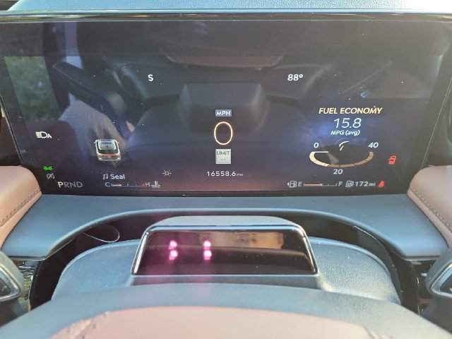 Certified 2025 Lincoln Aviator Reserve w/ Luxury Package RWD image 21