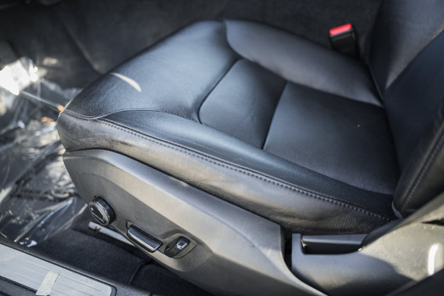 Used 2019 Volvo S60 T5 Momentum w/ Premium Package FWD image 29
