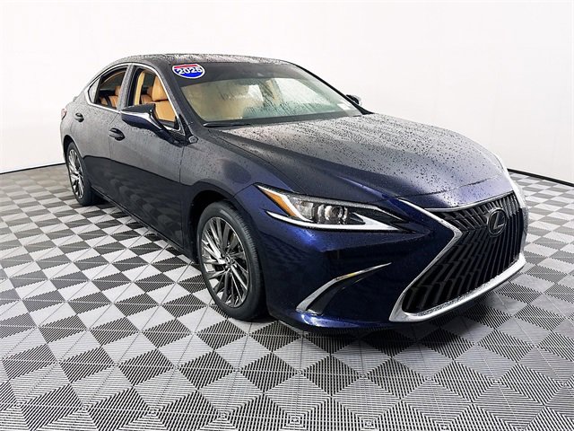 Used 2025 Lexus ES 300h w/ Luxury Package