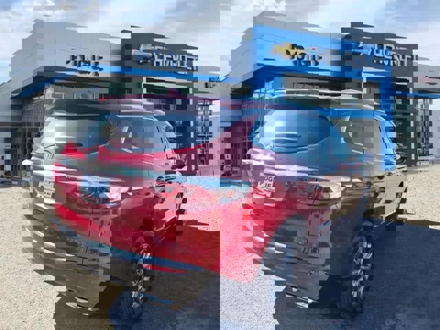 Used 2024 Buick Enclave Premium image 2