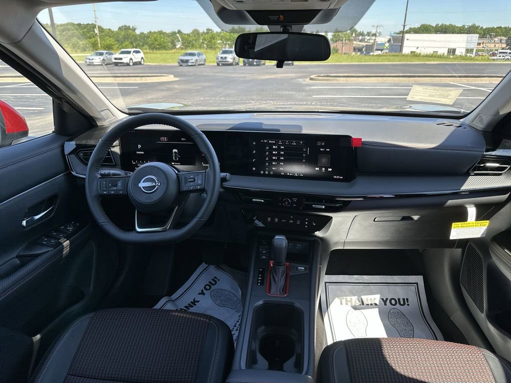 New 2026 Nissan Kicks SR w/ SR Premium Package AWD/4WD image 10