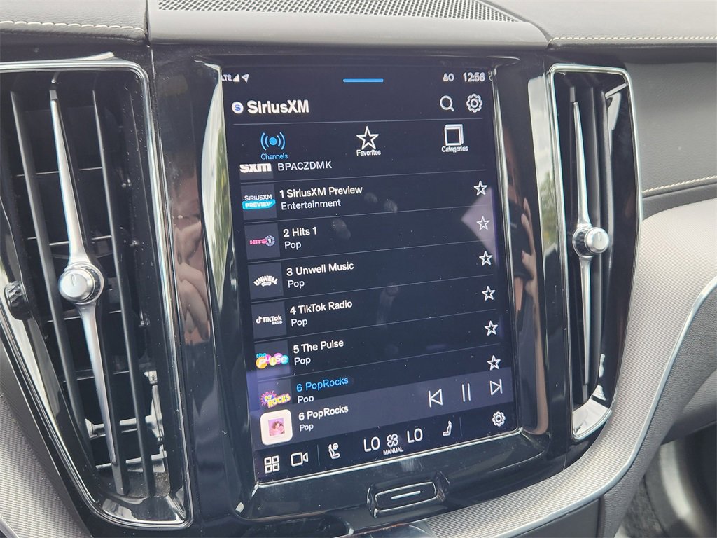 Used 2022 Volvo XC60 T8 R-Design w/ Advanced Package image 19