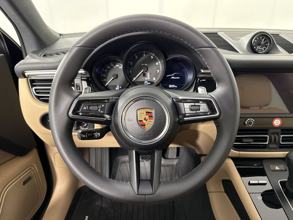 New 2026 Porsche Macan AWD/4WD image 36