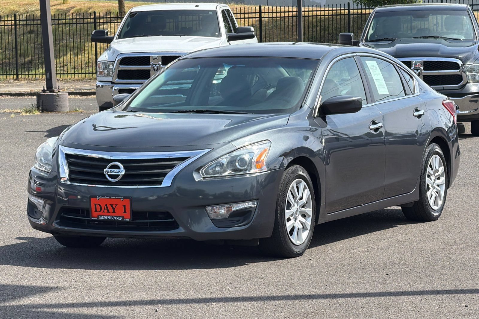 Used 2013 Nissan Altima 2.5 S FWD image 10