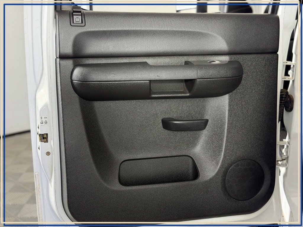 Used 2013 Chevrolet Silverado 2500 LT AWD/4WD image 32