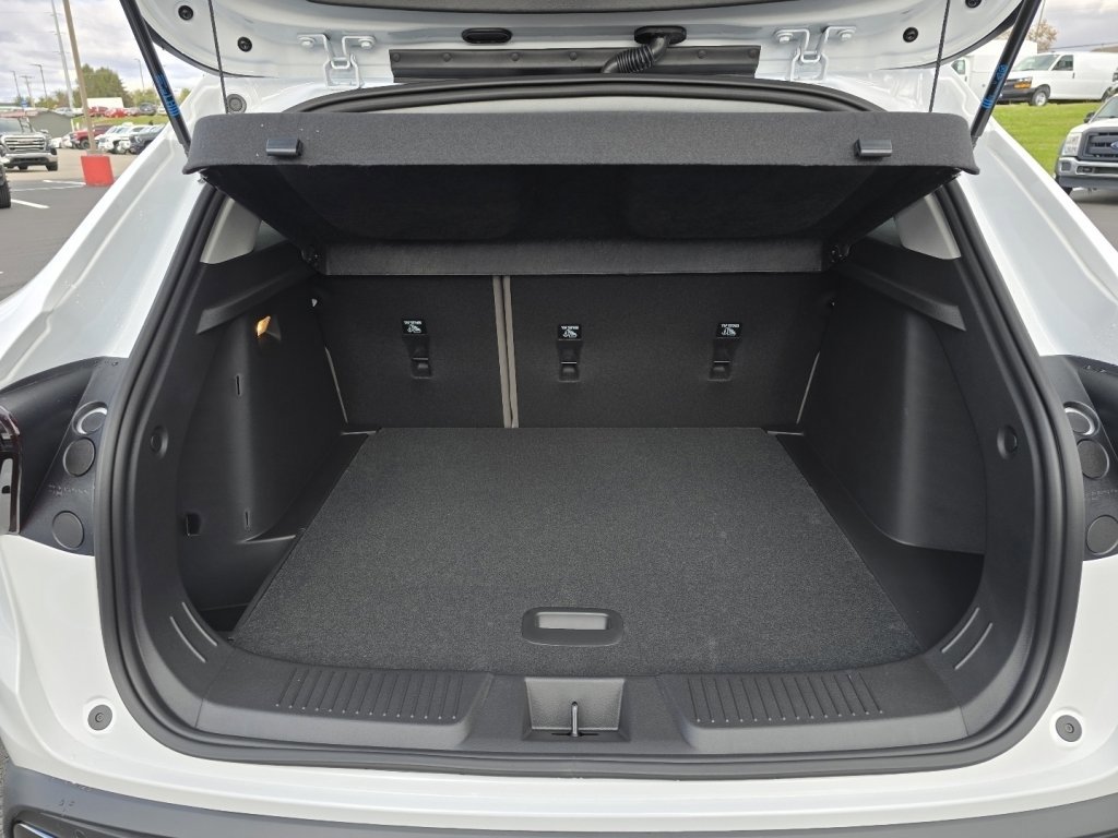 New 2026 Chevrolet Trax ACTIV w/ Driver Confidence Package image 11