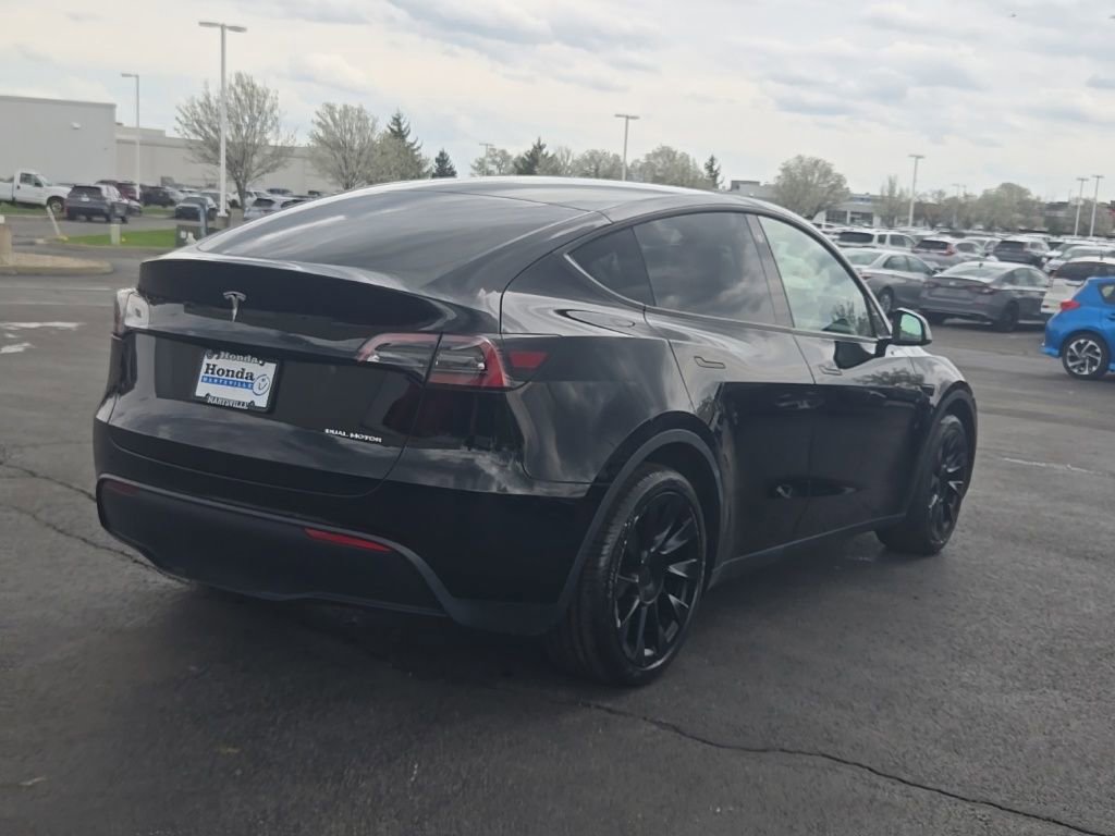 Used 2023 Tesla Model Y Long Range image 8