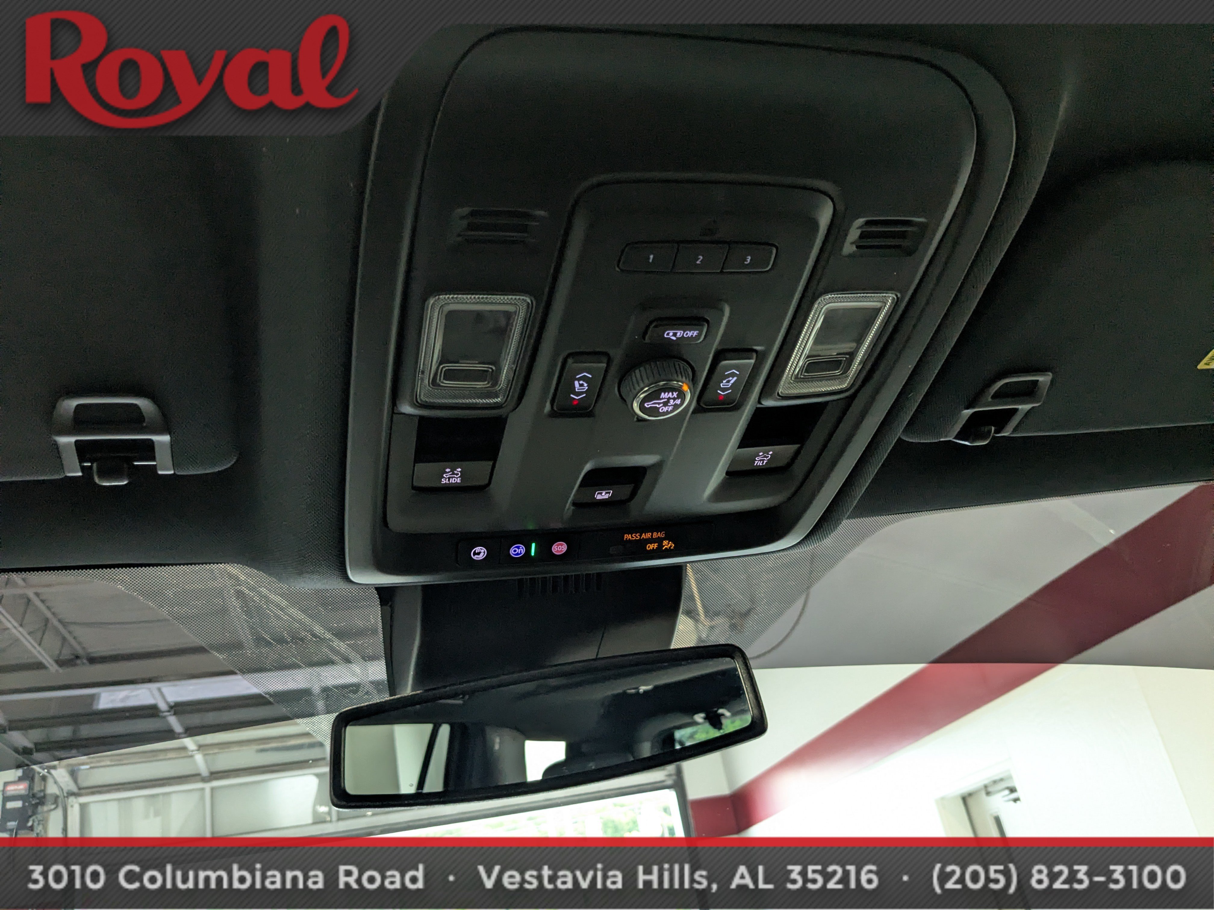 Used 2023 Chevrolet Tahoe Z71 w/ Luxury Package AWD/4WD image 28