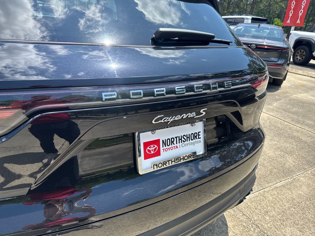 Used 2021 Porsche Cayenne S AWD/4WD image 5