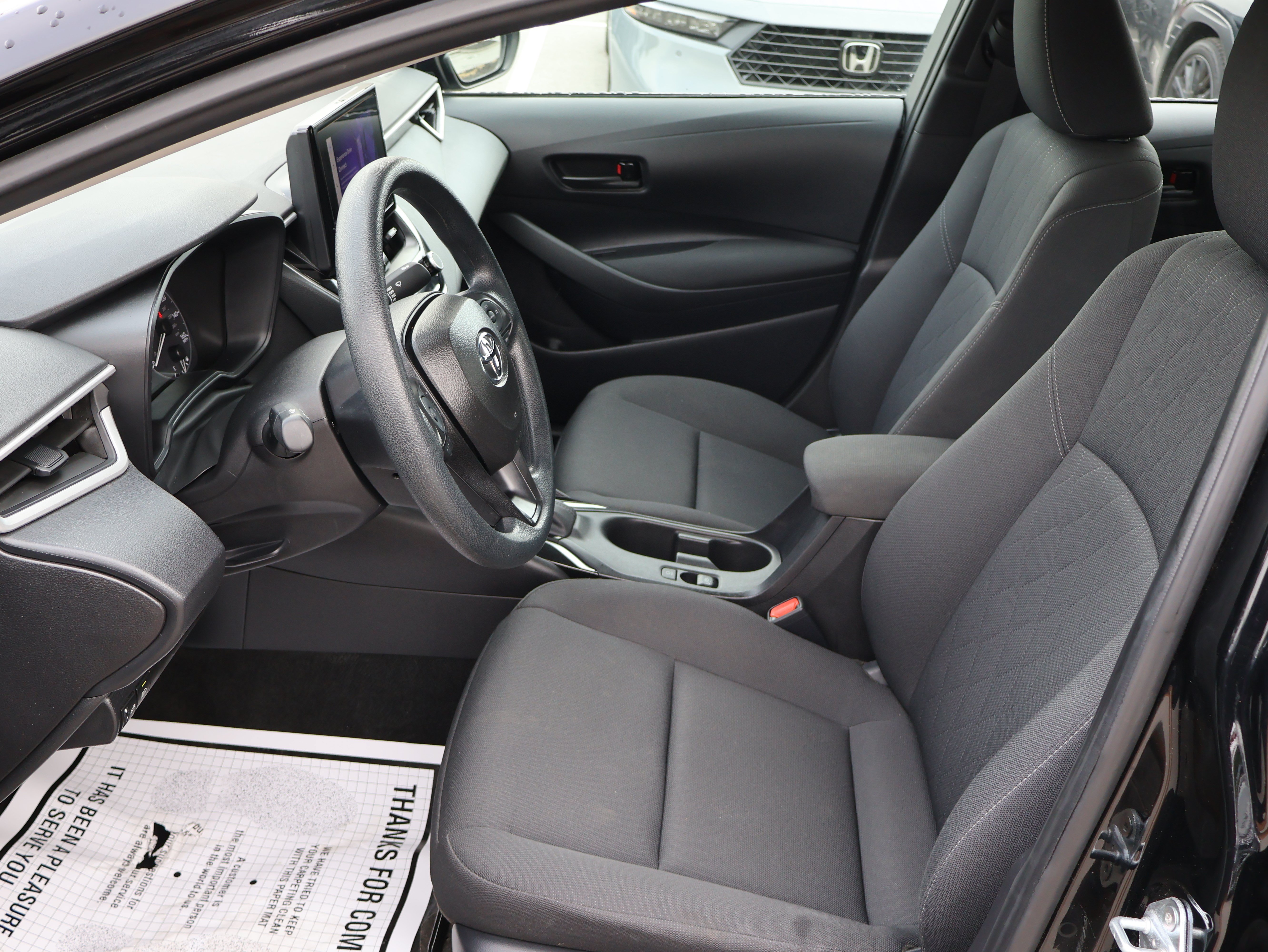 Used 2025 Toyota Corolla LE FWD image 16