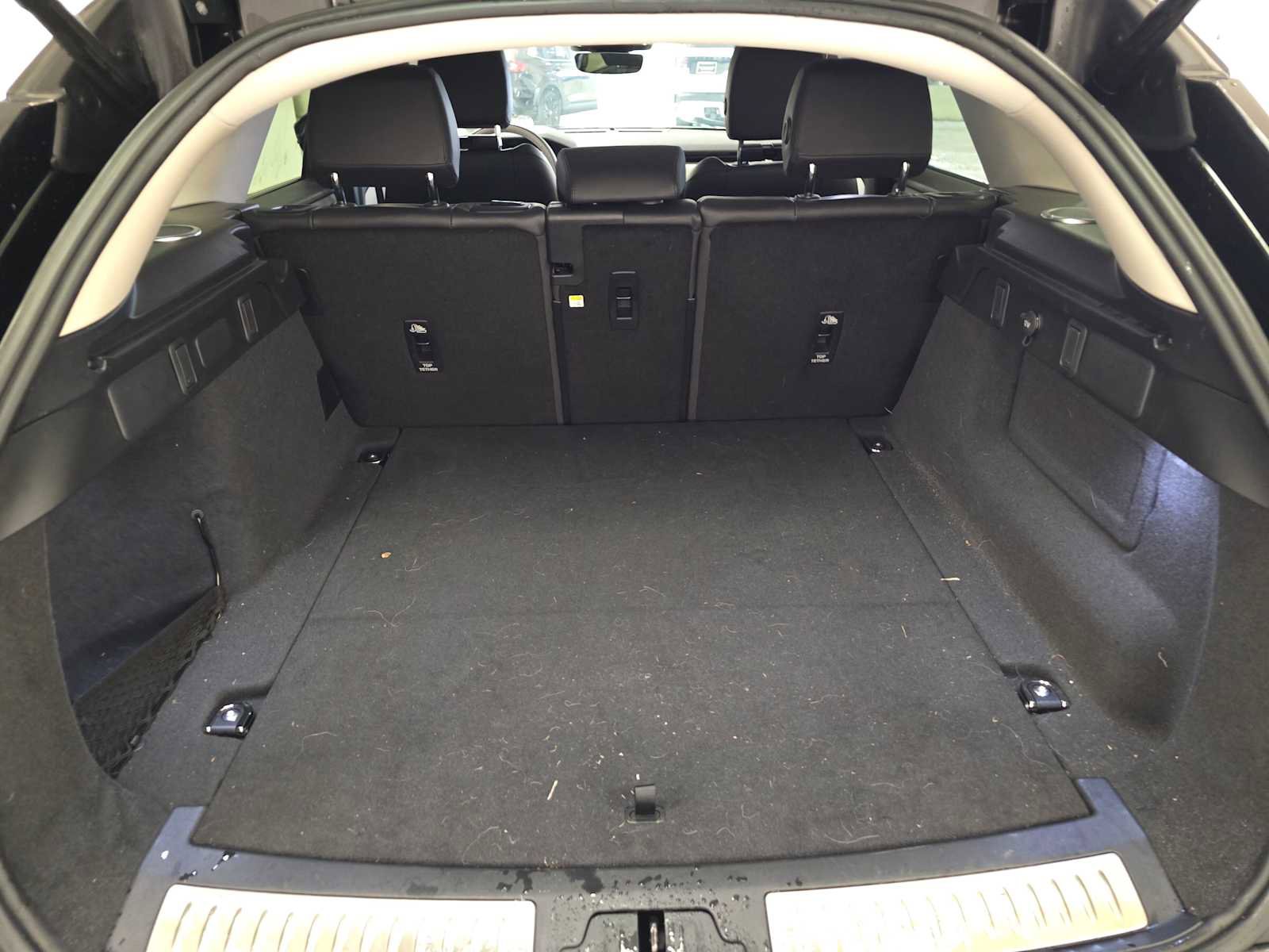 Certified 2025 Land Rover Range Rover Velar S image 13