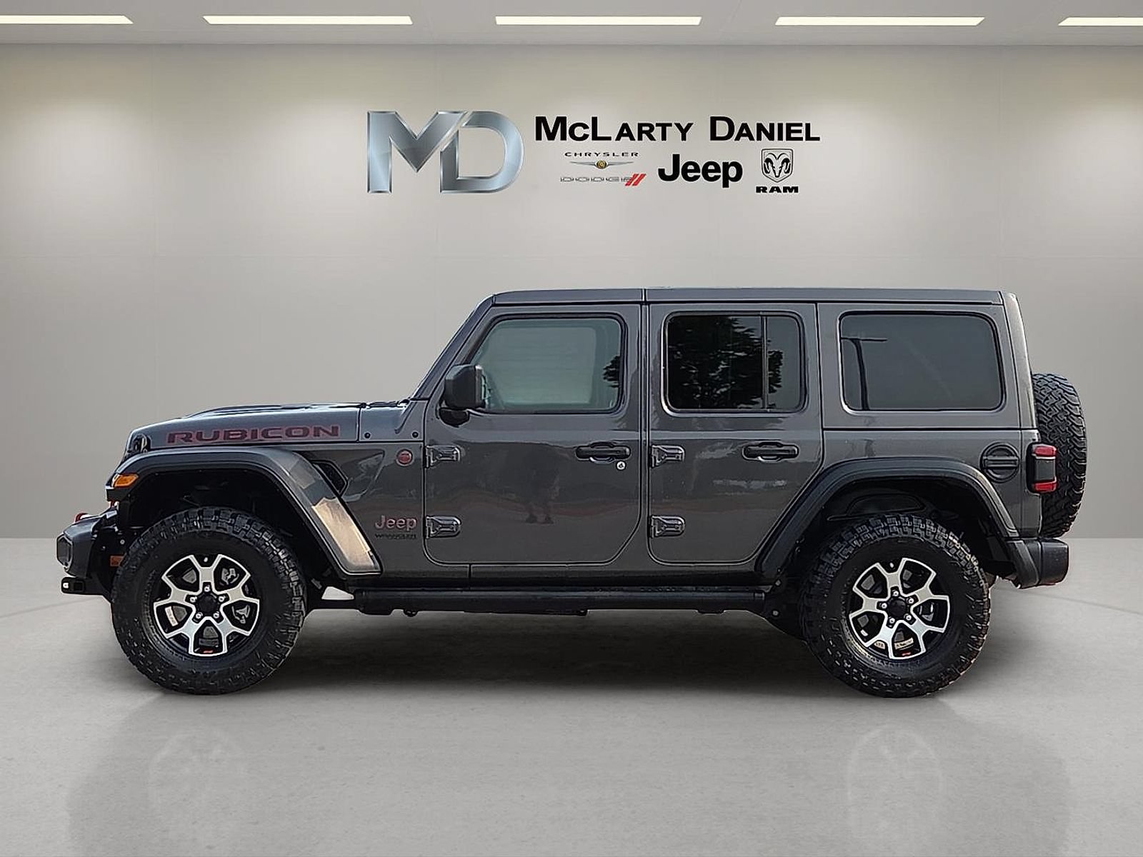 Used 2021 Jeep Wrangler Unlimited Rubicon AWD/4WD image 3
