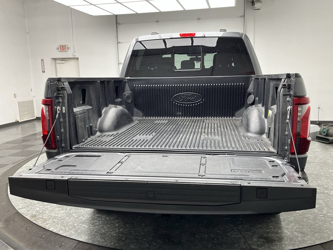 Certified 2025 Ford F150 XLT w/ Equipment Group 303A High AWD/4WD image 32