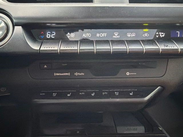 Used 2022 Lexus UX 200 w/ Premium Package FWD image 16