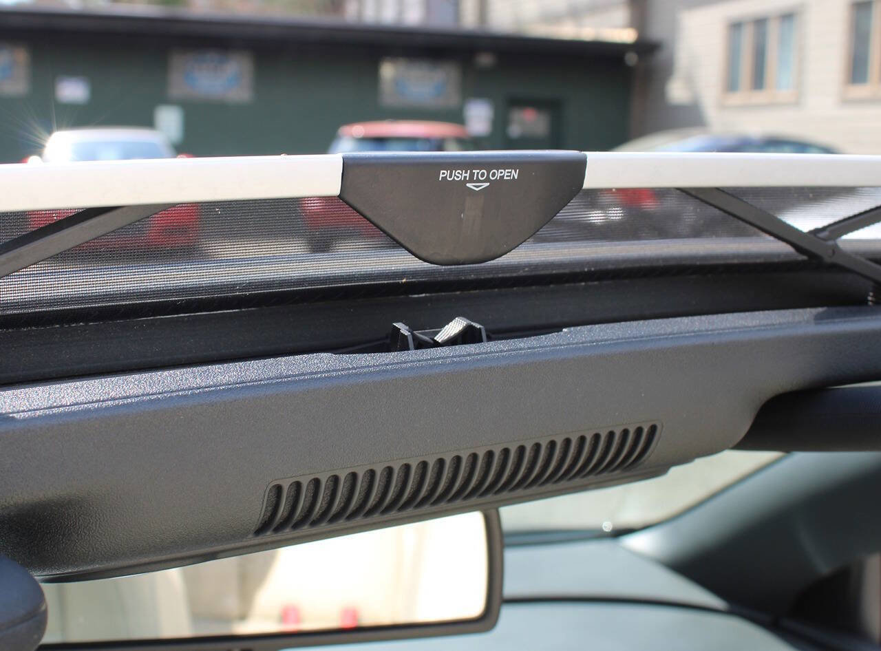 Used 2013 Volkswagen Eos Lux image 27