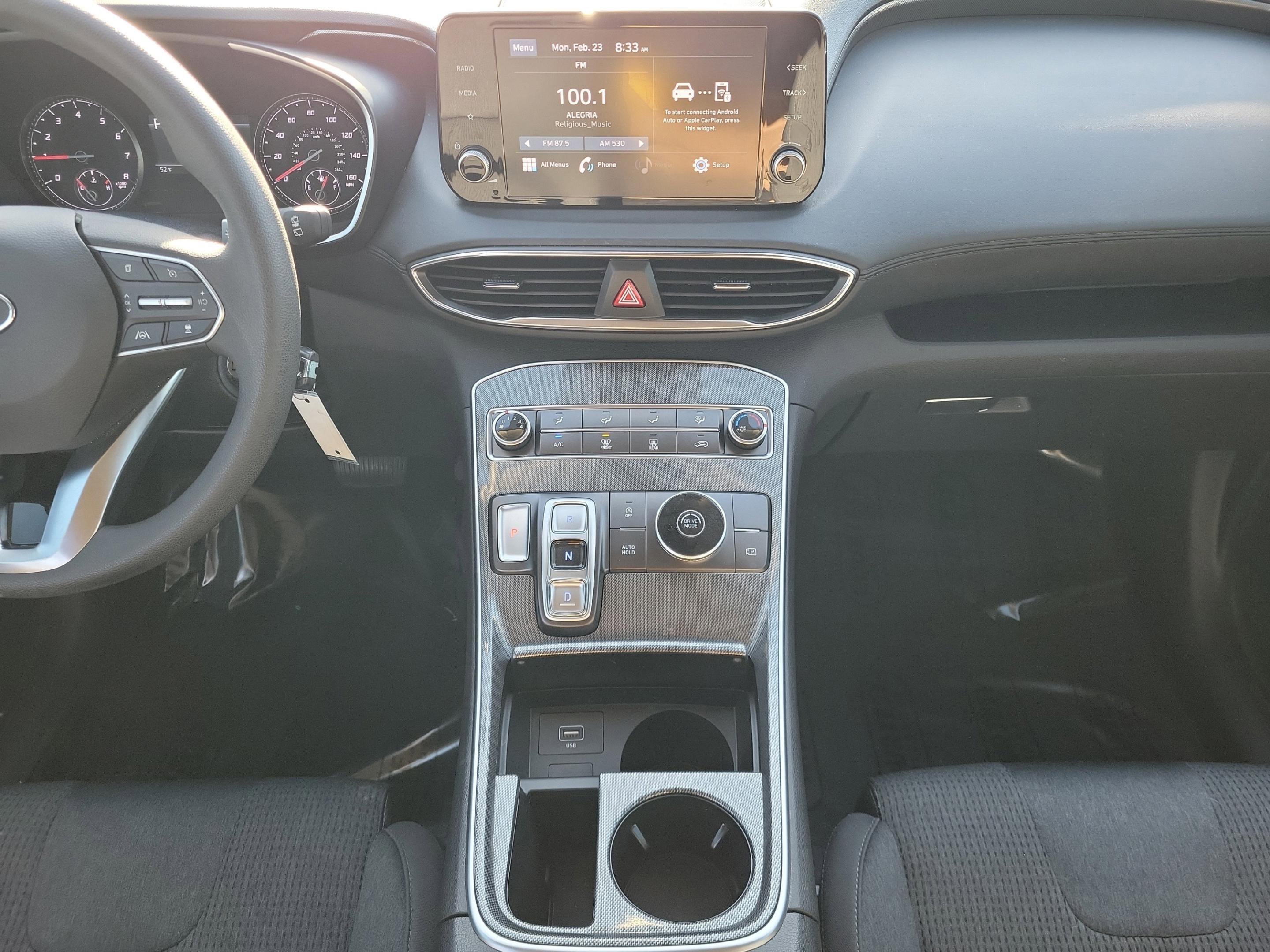 Used 2023 Hyundai Santa Fe SE image 17