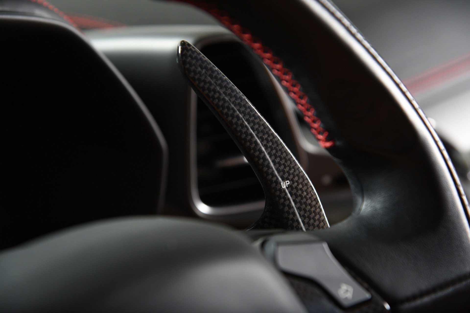 Used 2015 Ferrari 458 Italia Coupe RWD image 38